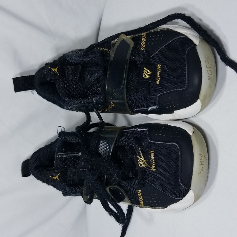 Jordan Why Not Zer0.3 BG 'The Family' Boy's Shoes Size 11c